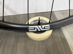 #SBCTEAM2 – ENVE AG25 Carbon Gravel Wheelset | 700c / XDR / Tubeless-Ready (Used – Good Condition)